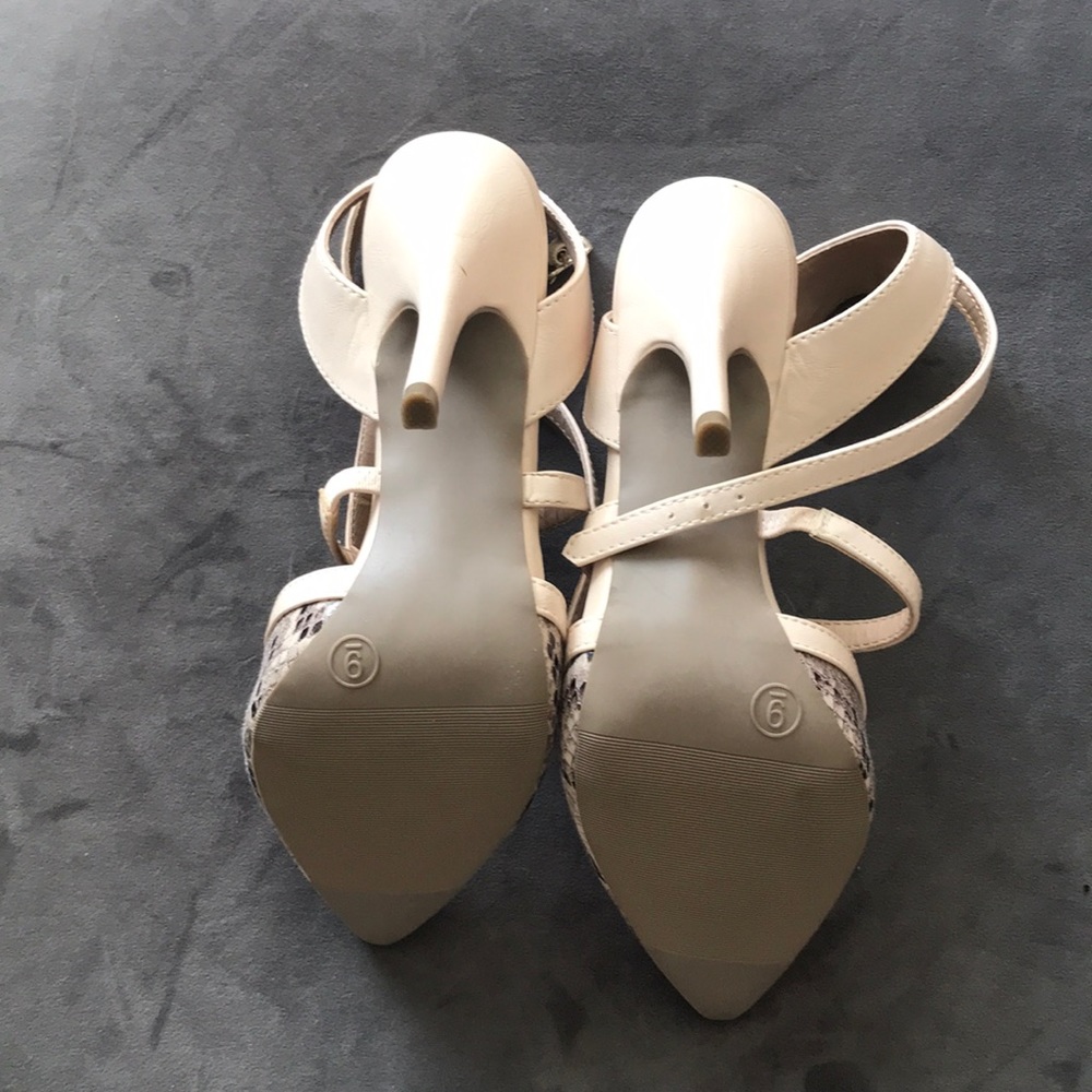 Shoes - Picture 4 of 4